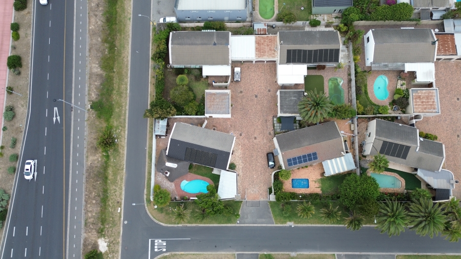 Commercial Property for Sale in Waves Edge Western Cape